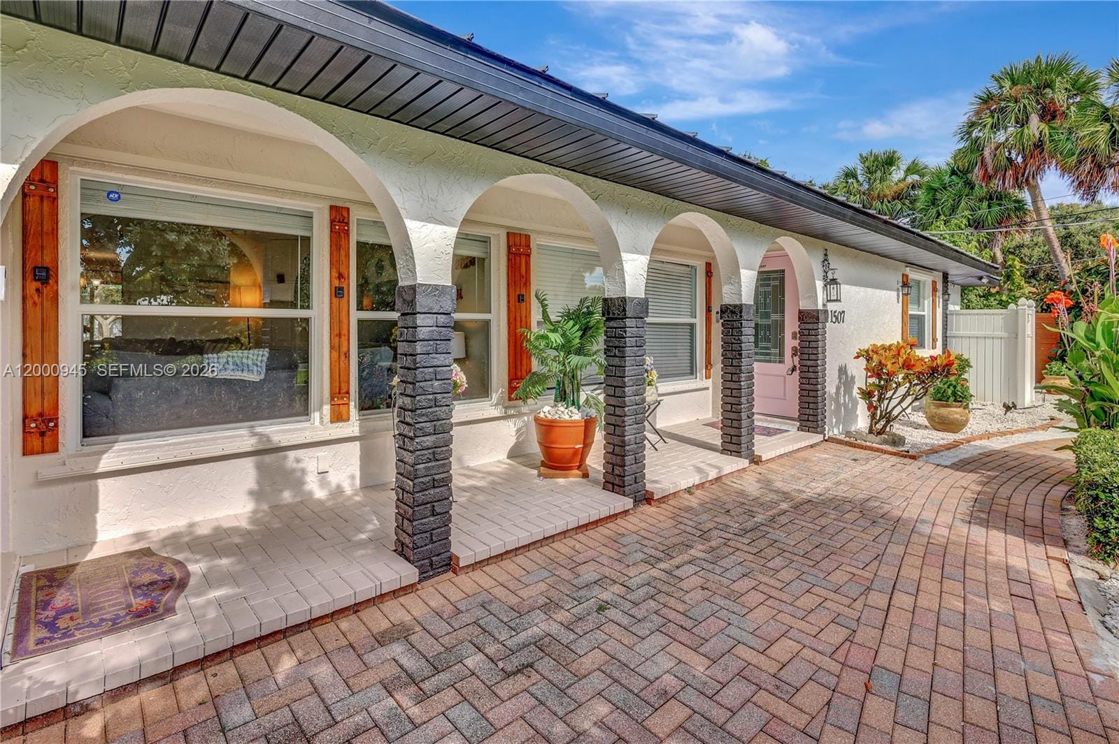 1505 Coral Avenue — photo 3