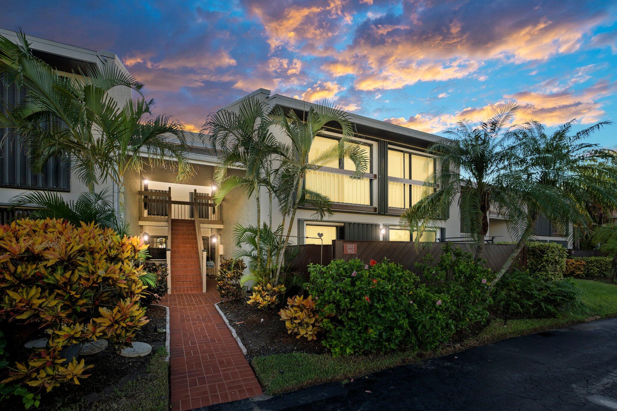 3225 S Lakeview Circle 22-202, Fort Pierce, FL 34949, Fort Pierce