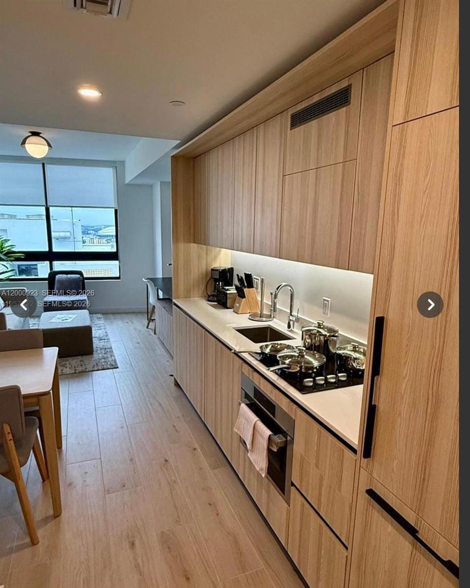 225 N Miami Avenue 212 — photo 3