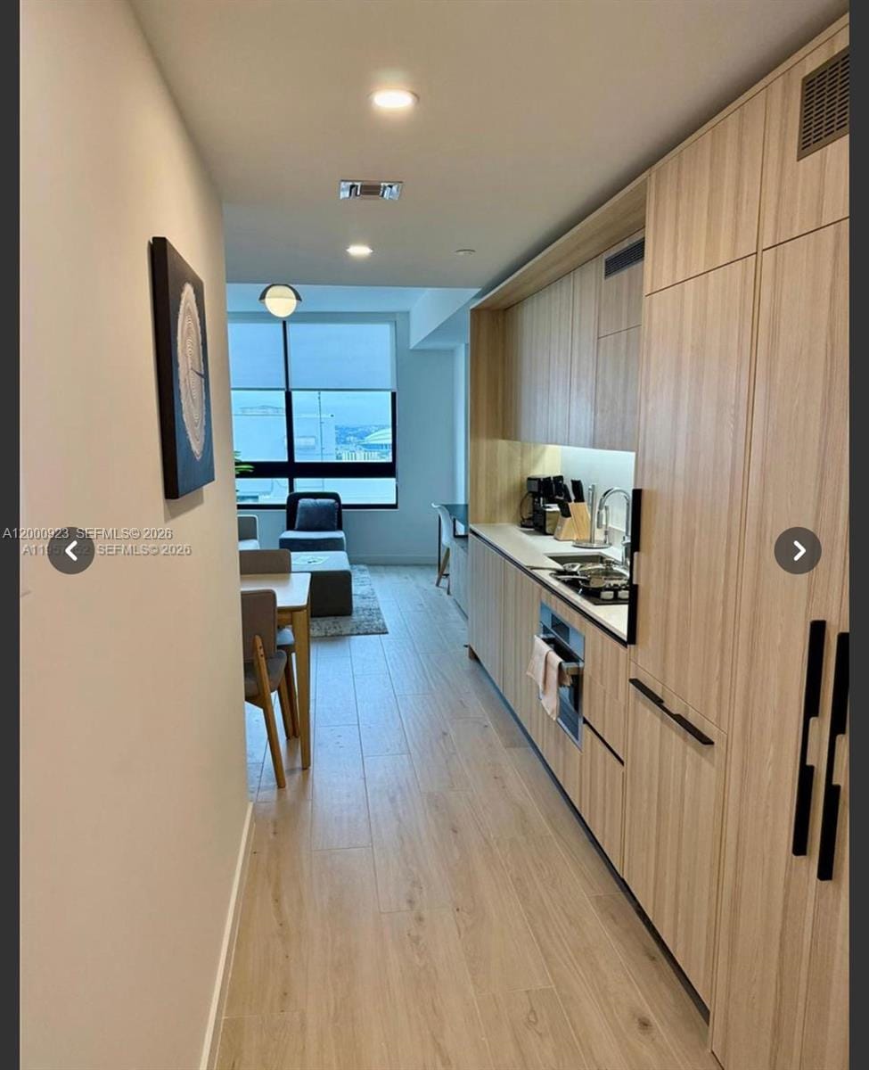 225 N Miami Avenue 212 — photo 4