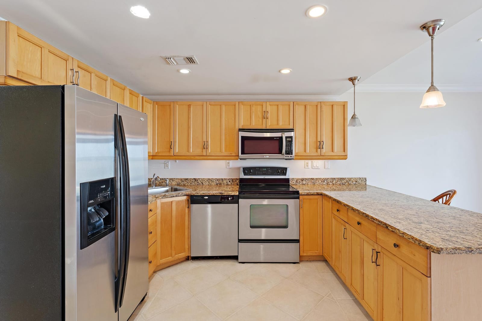 400 Wilma Circle 108 — photo 6