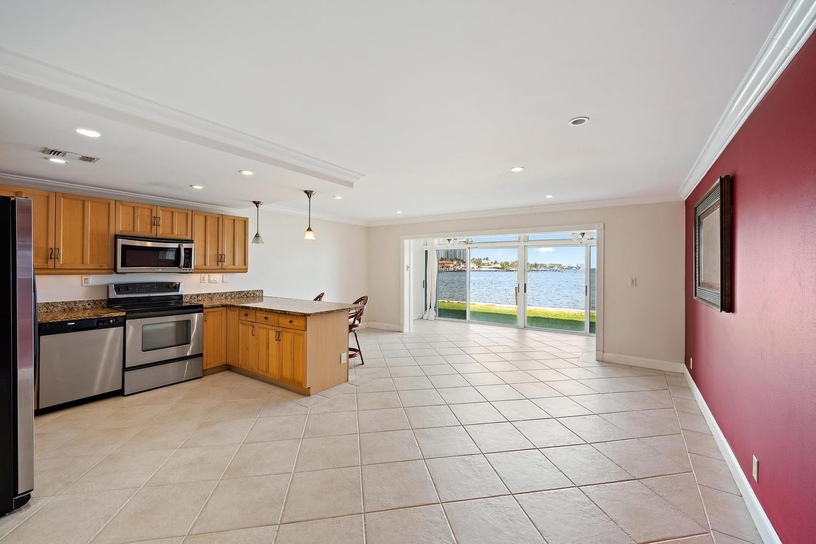 400 Wilma Circle 108 — photo 9