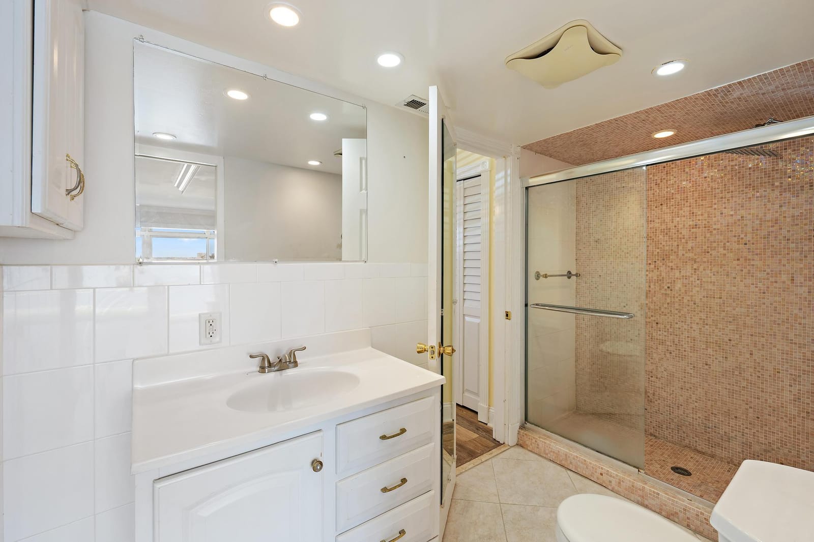 400 Wilma Circle 108 — photo 10