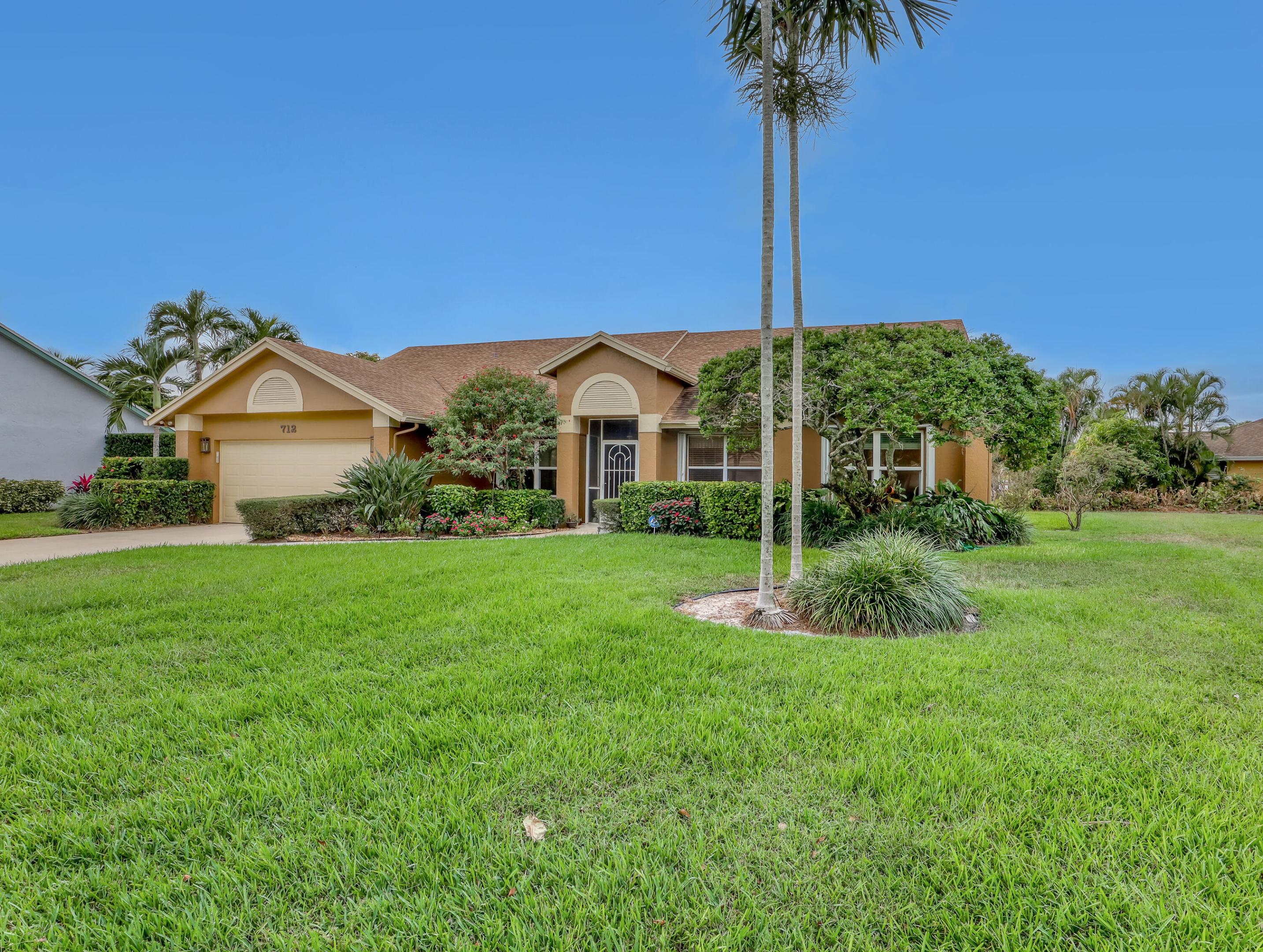 712 Golf Court — photo 3