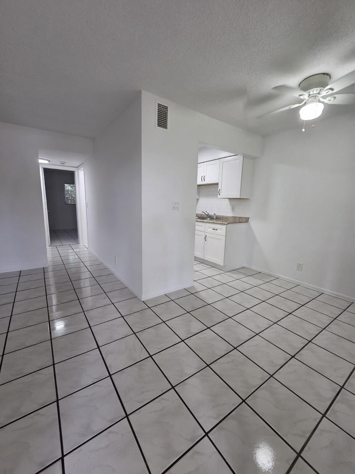 1401 NE 17th Court 110 — photo 4