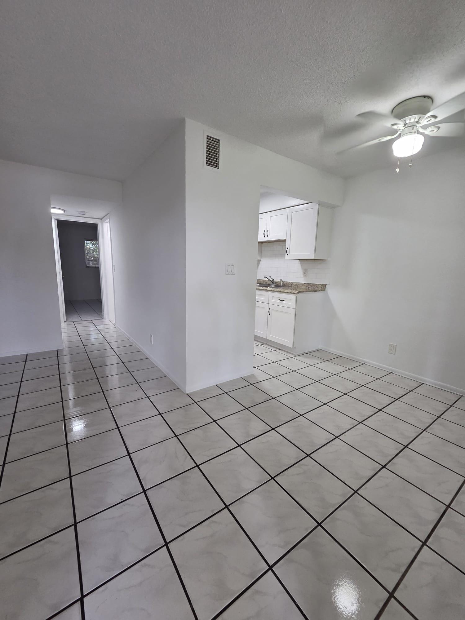 1401 NE 17th Court 110 — photo 5