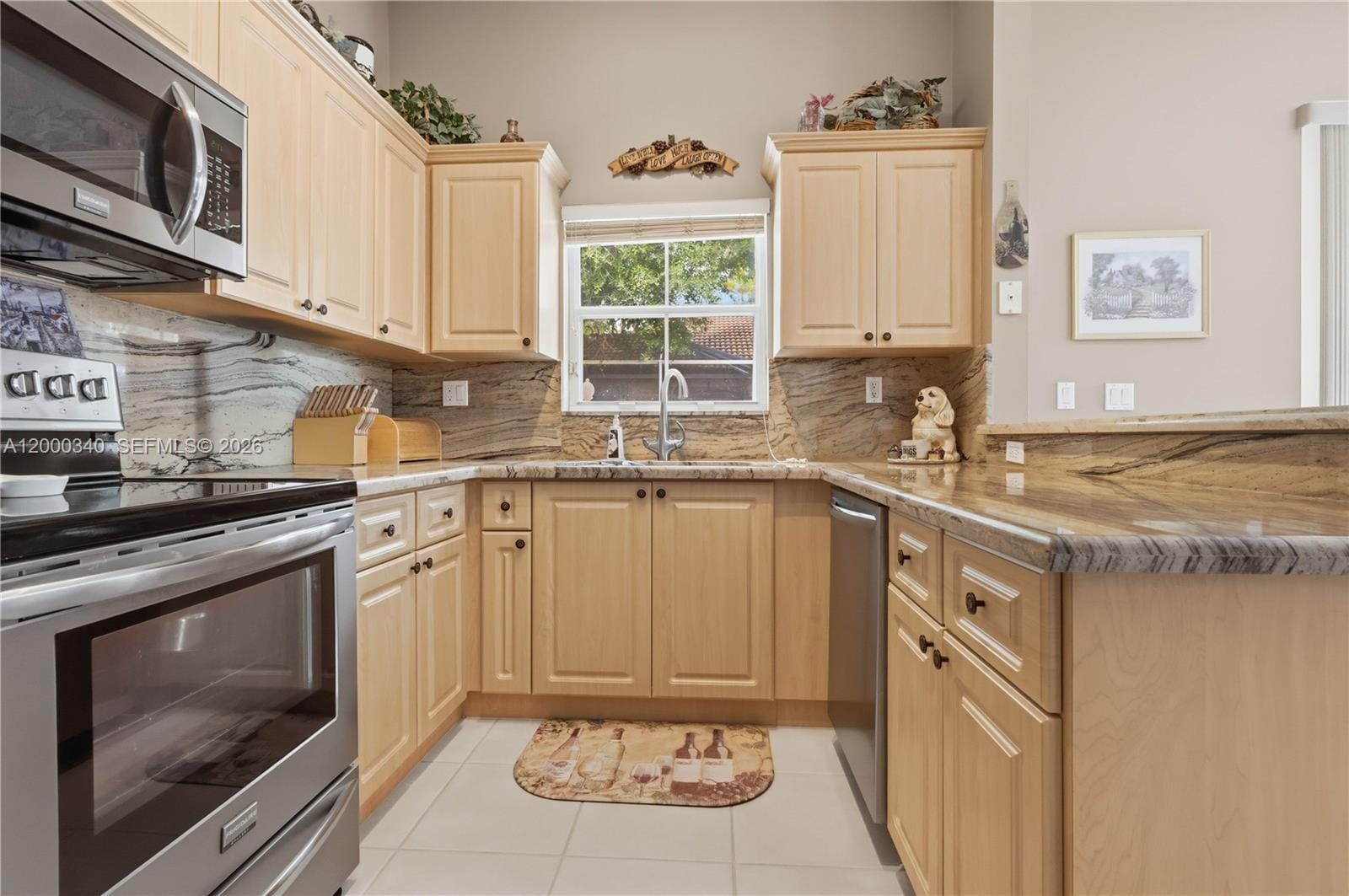 14033 N Cypress Cove Circle, Davie, FL 33325 photo 9