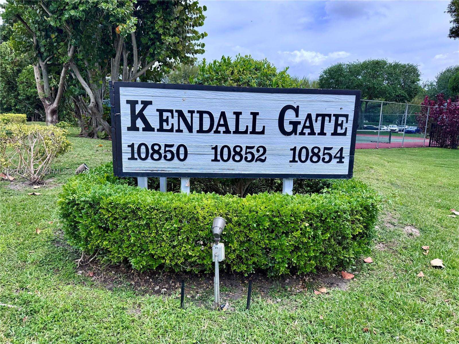 10850 N Kendall Drive 414, Miami, FL 33176, Miami