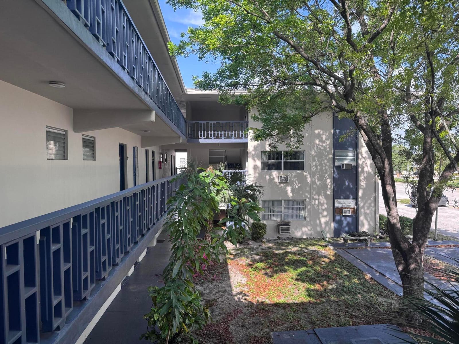 1150 E Sample Road, Pompano Beach, FL 33064 photo 4