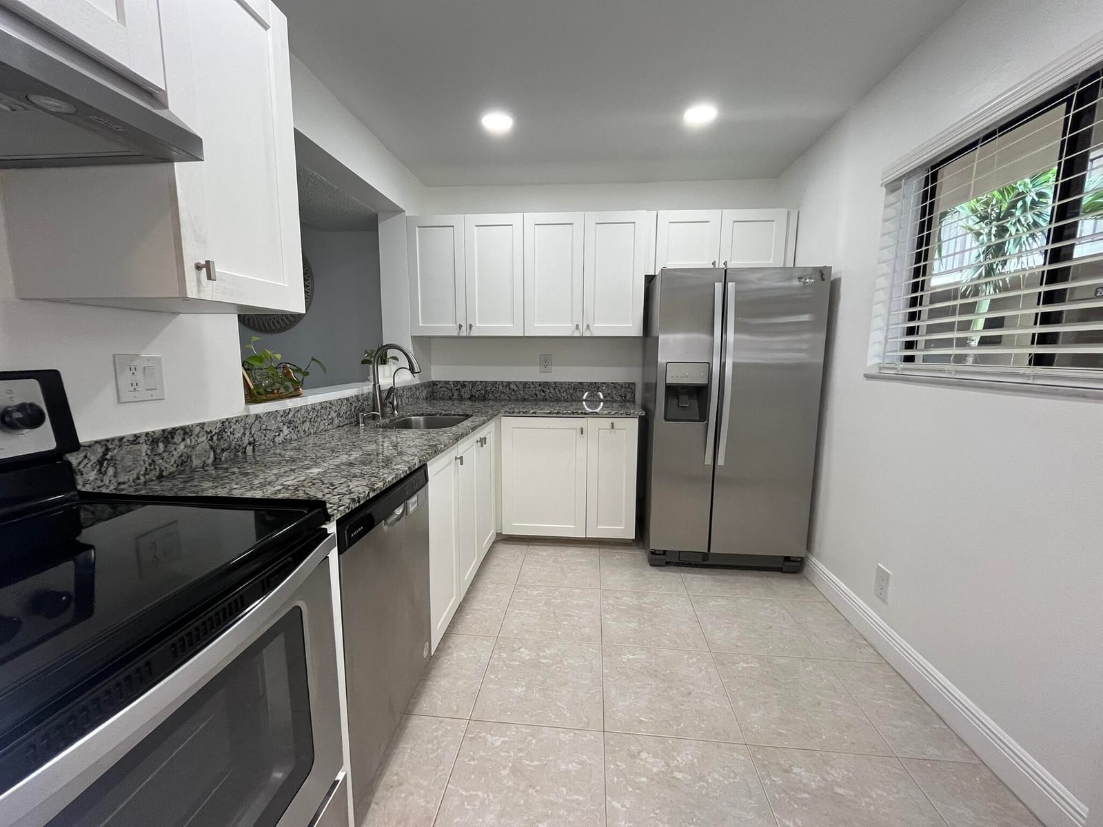 5160 Las Verdes Circle 222, Delray Beach, FL 33484 photo 3
