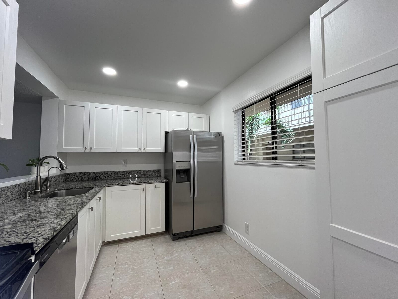 5160 Las Verdes Circle 222, Delray Beach, FL 33484 photo 4