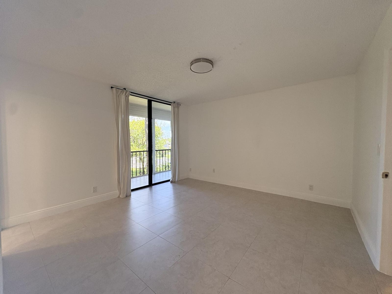 5160 Las Verdes Circle 222, Delray Beach, FL 33484 photo 10