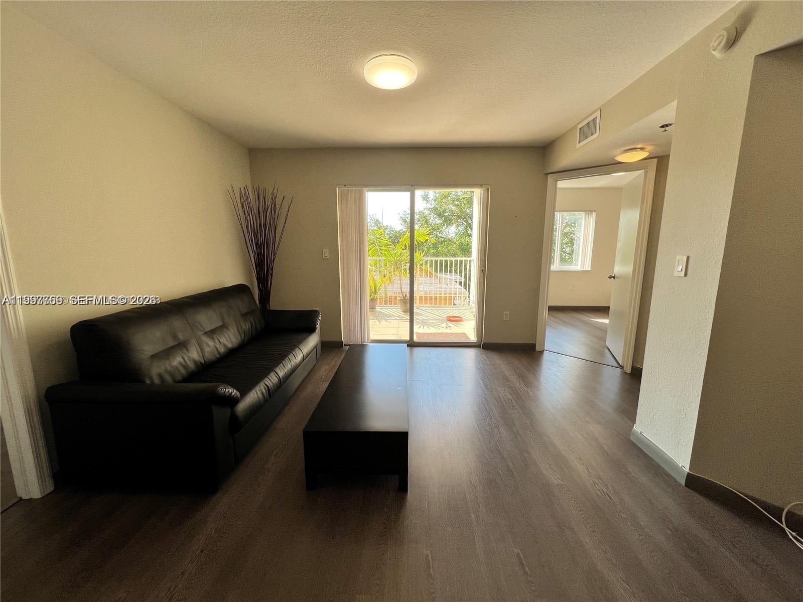 637 SW 3rd Street 306, Miami, FL 33130, Miami