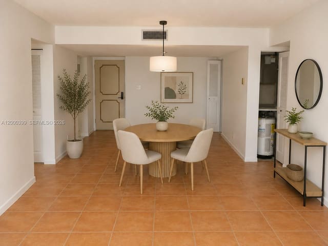 8050 W Mcnab Road 206, Tamarac, FL 33321