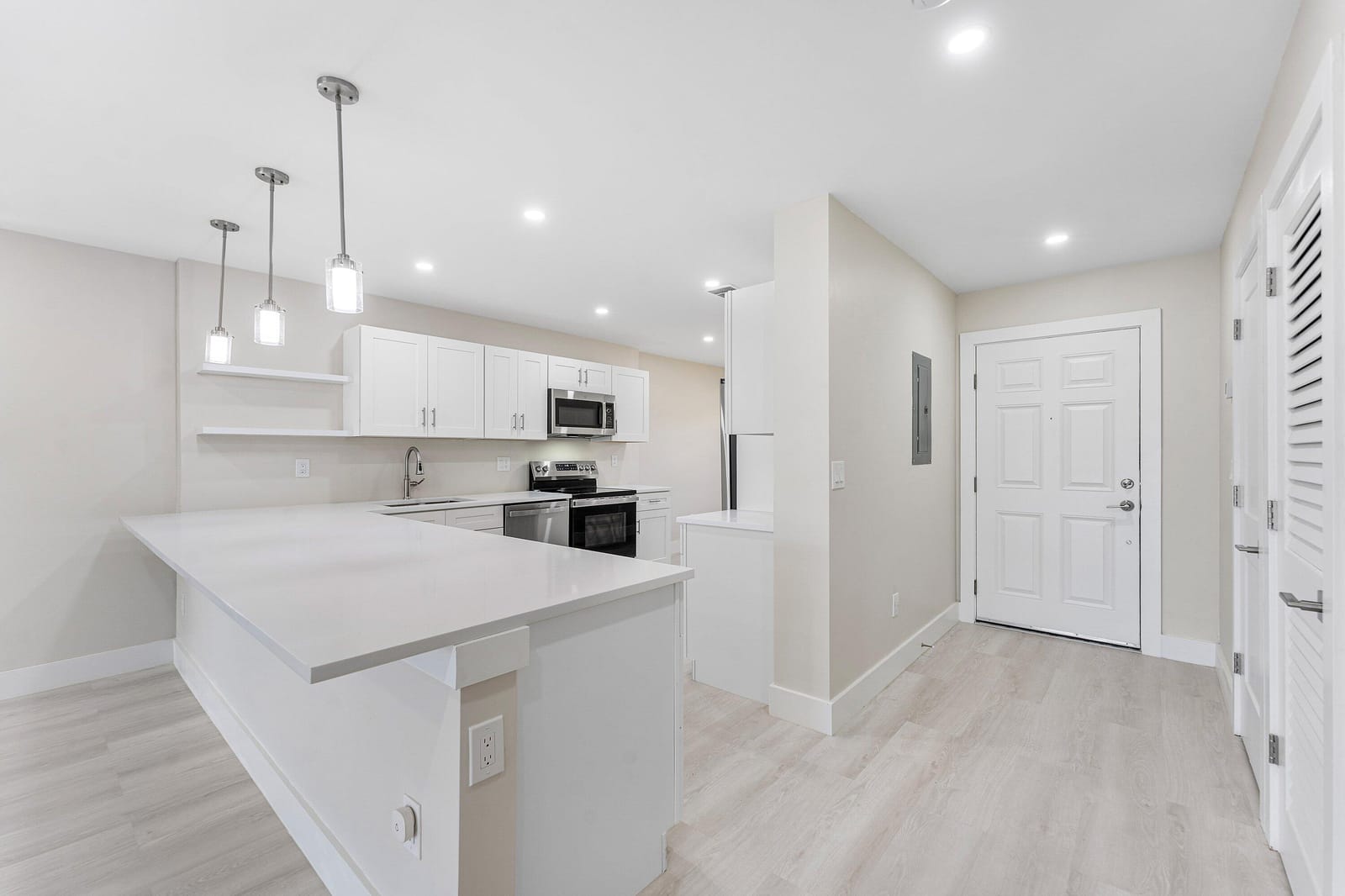 1 Westgate Lane 1d, Boynton Beach, FL 33436 photo 2