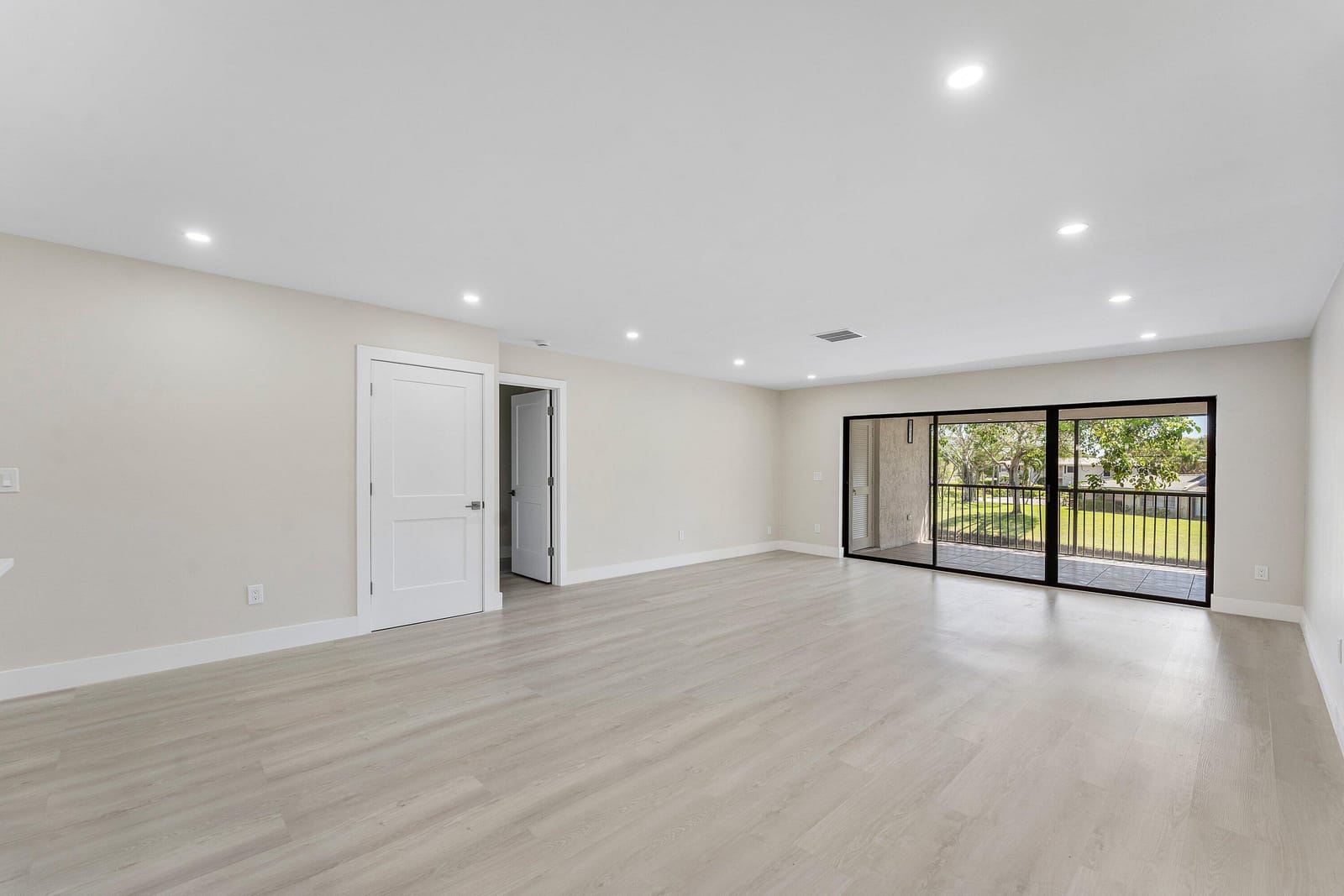 1 Westgate Lane 1d, Boynton Beach, FL 33436 photo 10