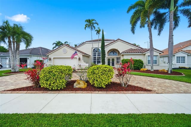 3563 W Tree Tops Court, sold in Forest Ridge Single Famil, Davie, FL