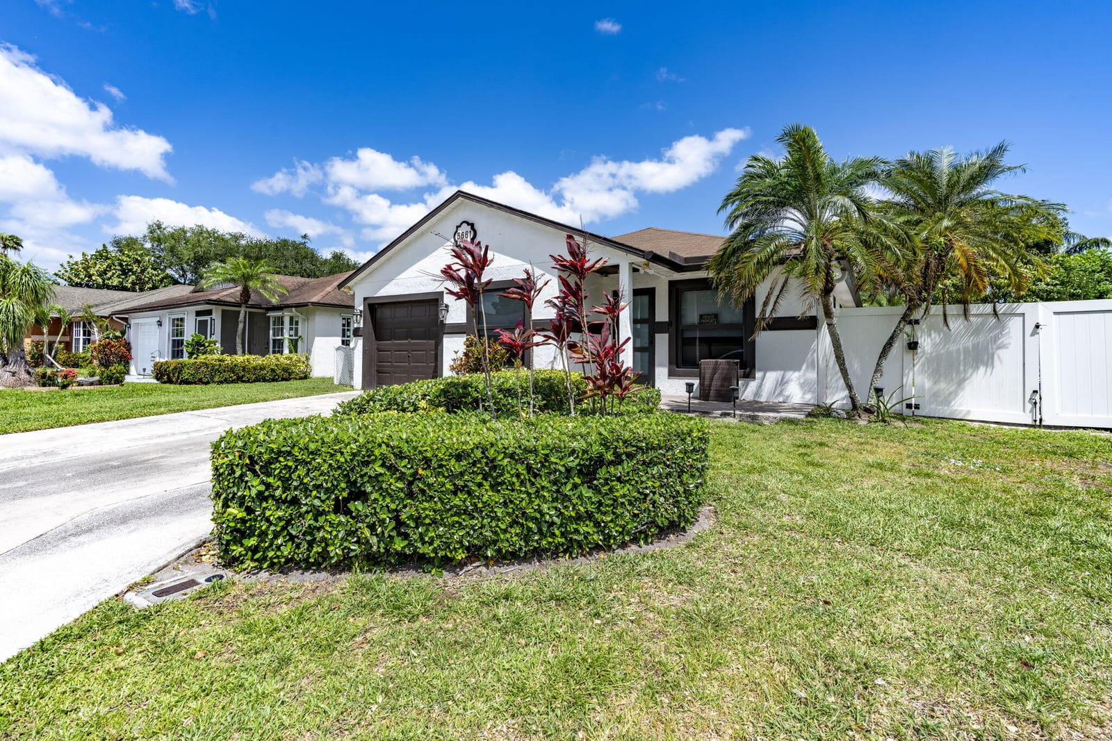 5661 Boynton Bay Circle, Boynton Beach, FL 33437 photo 3