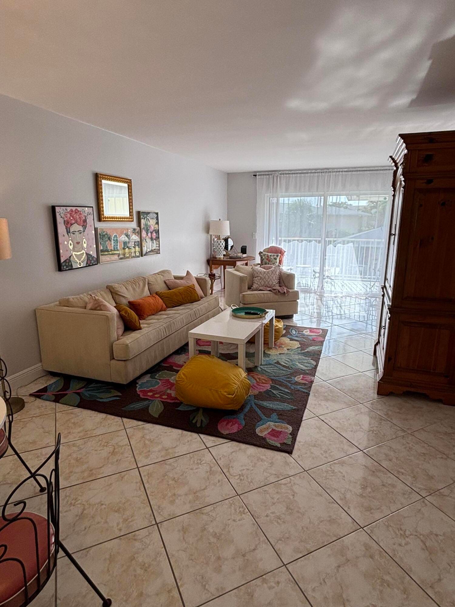 510 Prosperity Farms Road 8b — photo 6