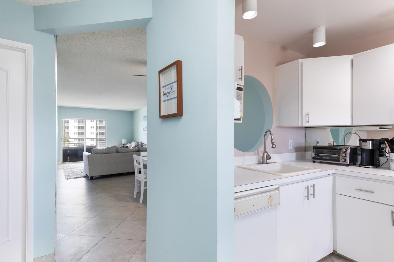 2731 NE 14th Street Causeway NE Apt 612, Pompano Beach, FL 33062 photo 5