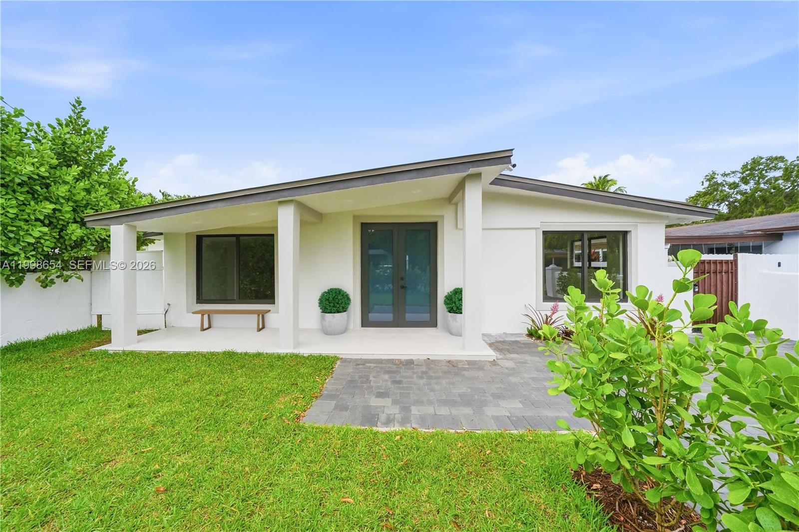 6332 SW 28th Street, Miami, FL 33155, Miami