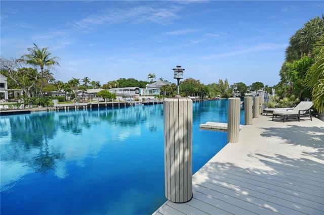 113 S Gordon Road, Fort Lauderdale, FL 33301