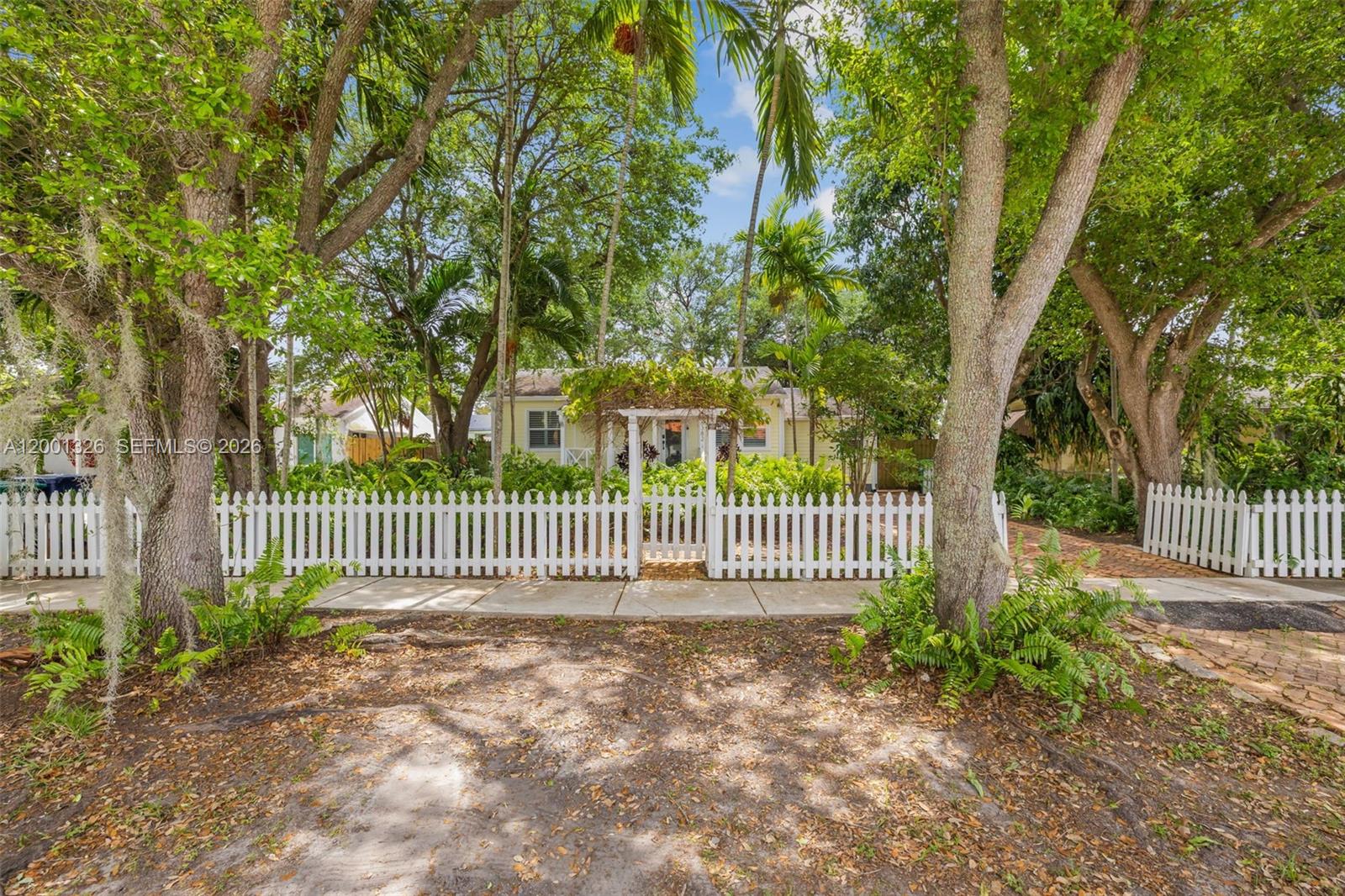 6382 SW 38th Street, Miami, FL 33155, Miami