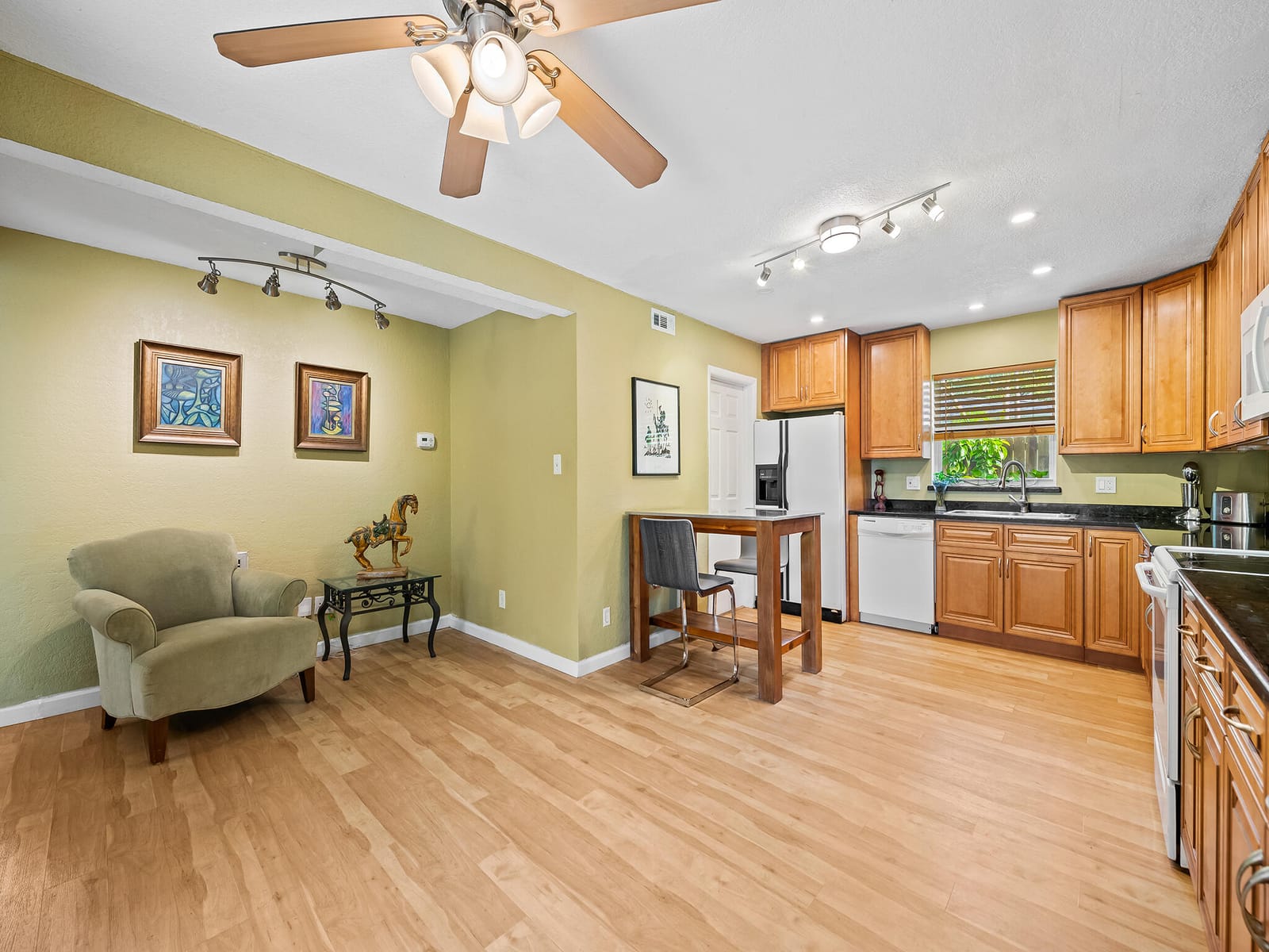 1320 SW 55th Avenue, Plantation, FL 33317 photo 13