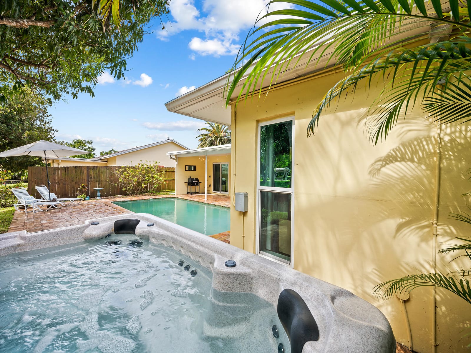 1320 SW 55th Avenue, Plantation, FL 33317 photo 9