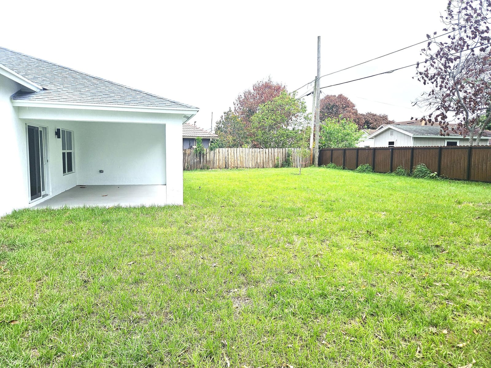 758 SW Mccoy Avenue — photo 3