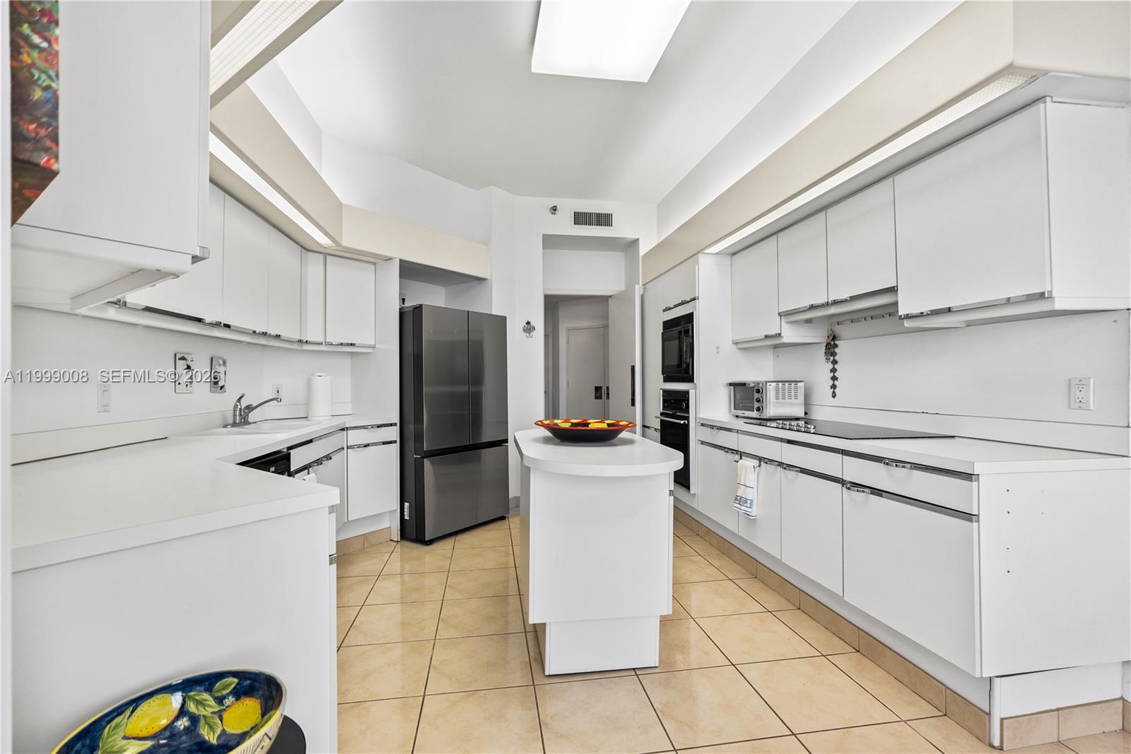 3802 NE 207th Street 2704, Aventura, FL 33180 photo 24