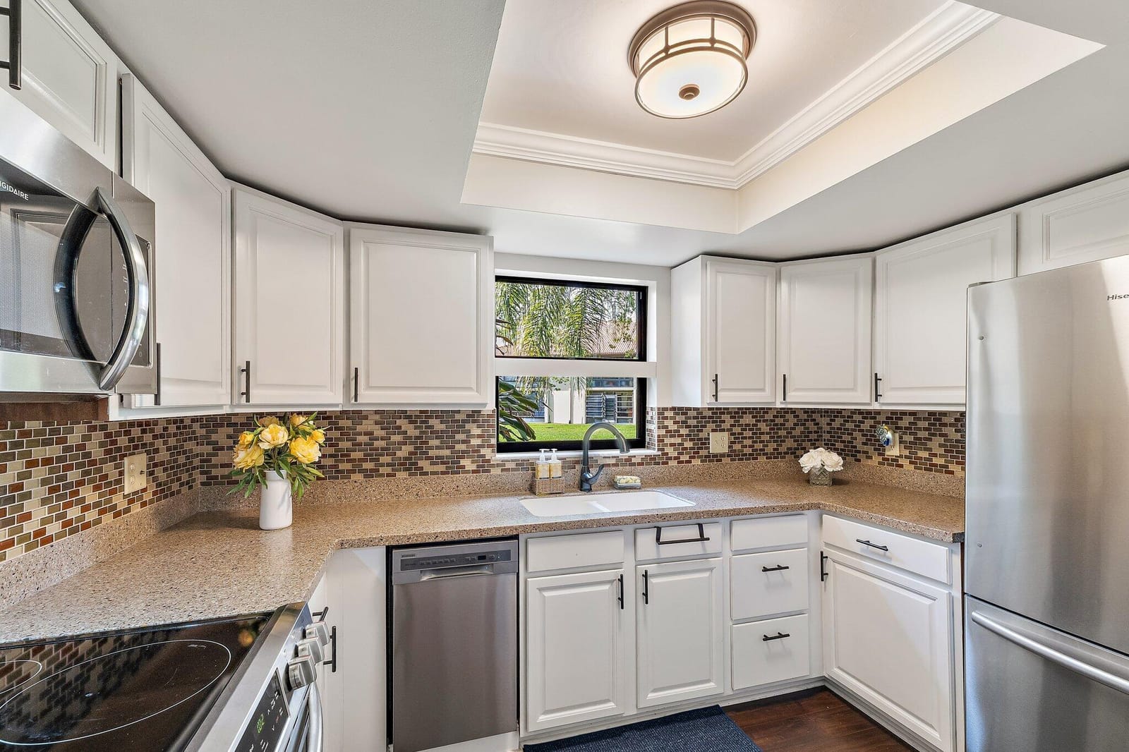671 SW South River Drive 105 — photo 3