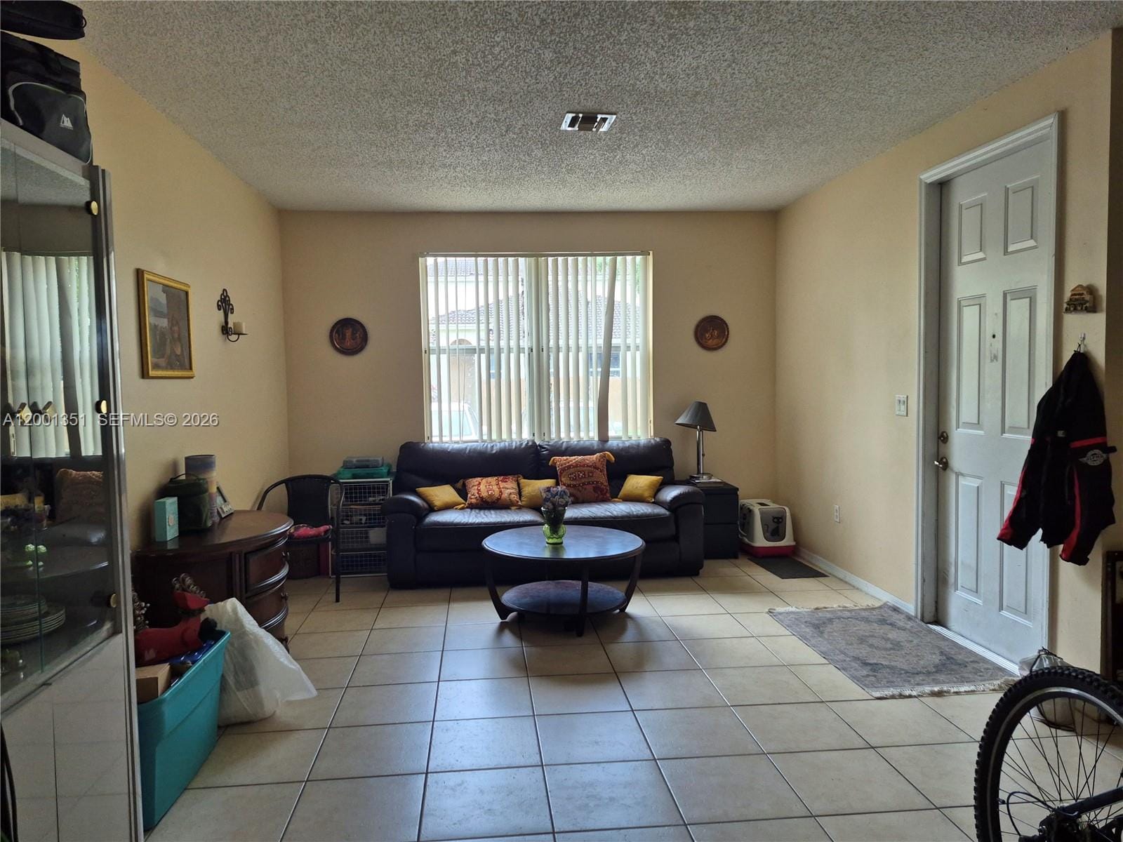 921 NE 42nd Place — photo 5