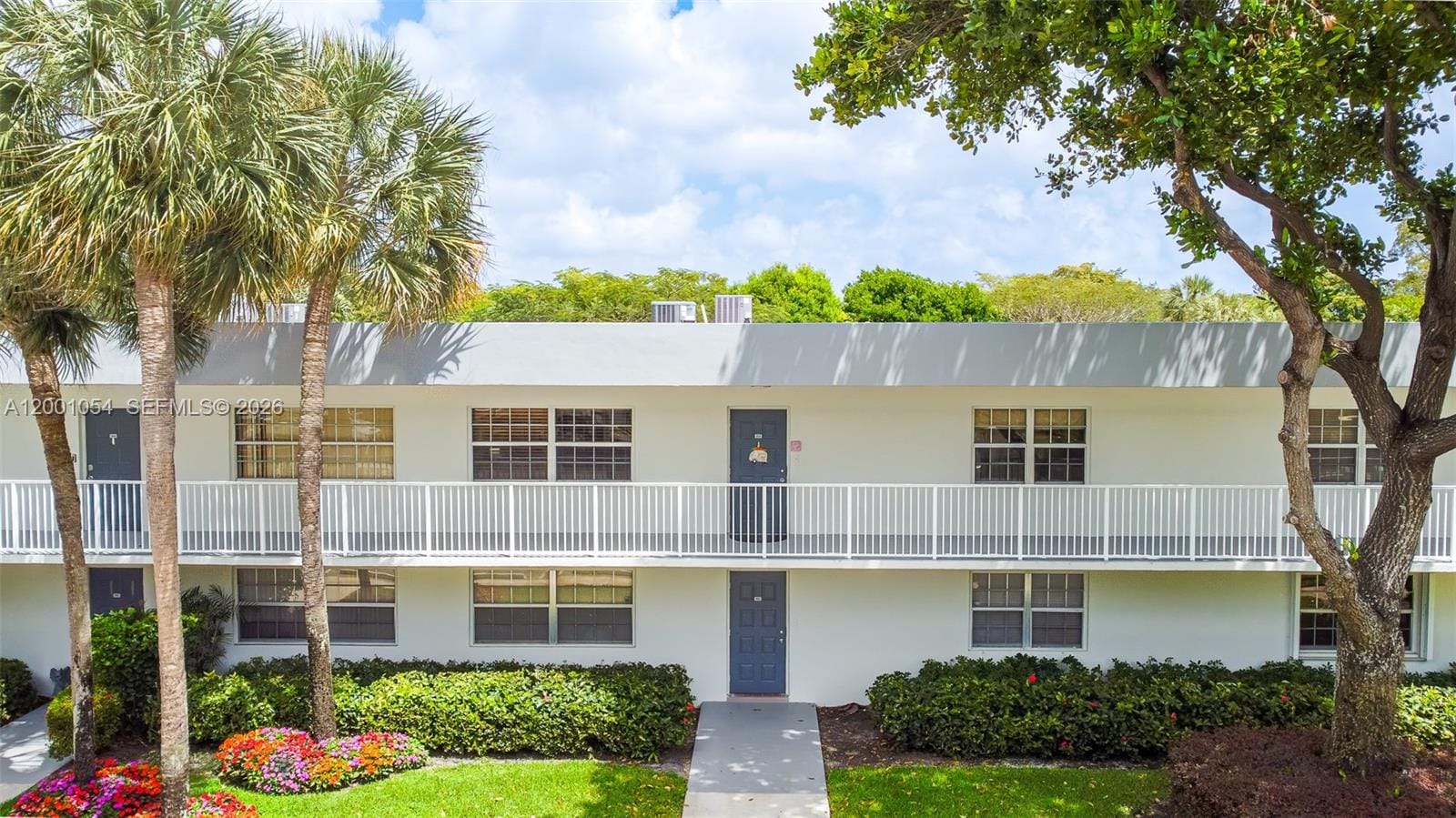 4221 W Palm Aire Drive 203 — photo 5