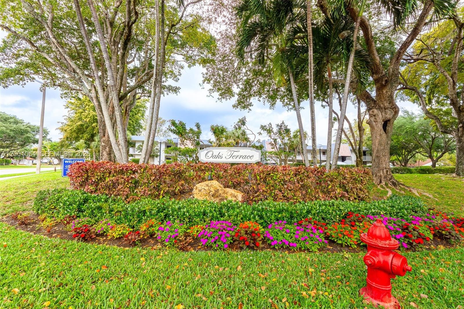 4221 W Palm Aire Drive 203 — photo 9
