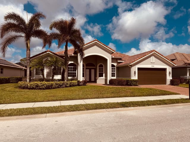 9322 Briarcliff Trace, sold in Spyglass At Pga Village, Port St Lucie, FL