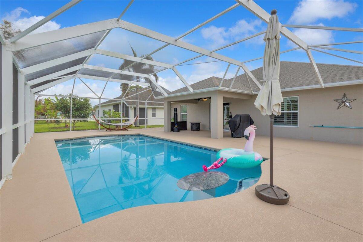 249 SE Whitmore Drive — photo 5