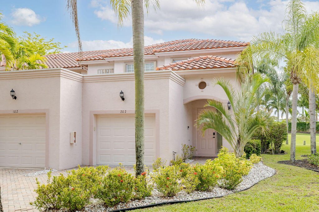 8050 Aberdeen Drive 202, Boynton Beach, FL 33472, Boynton Beach