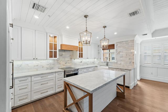 2715 Ravella Way, sold in Harbour Oaks, Palm Beach Gardens, FL