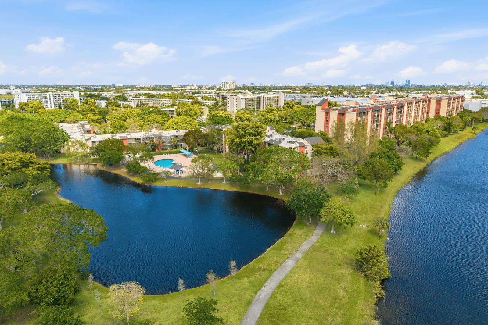 2202 S Cypress Bend Drive 503, Pompano Beach, FL 33069 photo 2