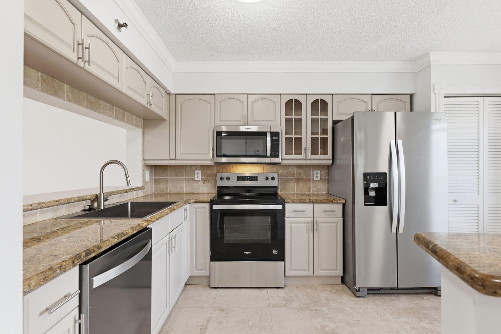 2202 S Cypress Bend Drive 503, Pompano Beach, FL 33069 photo 3