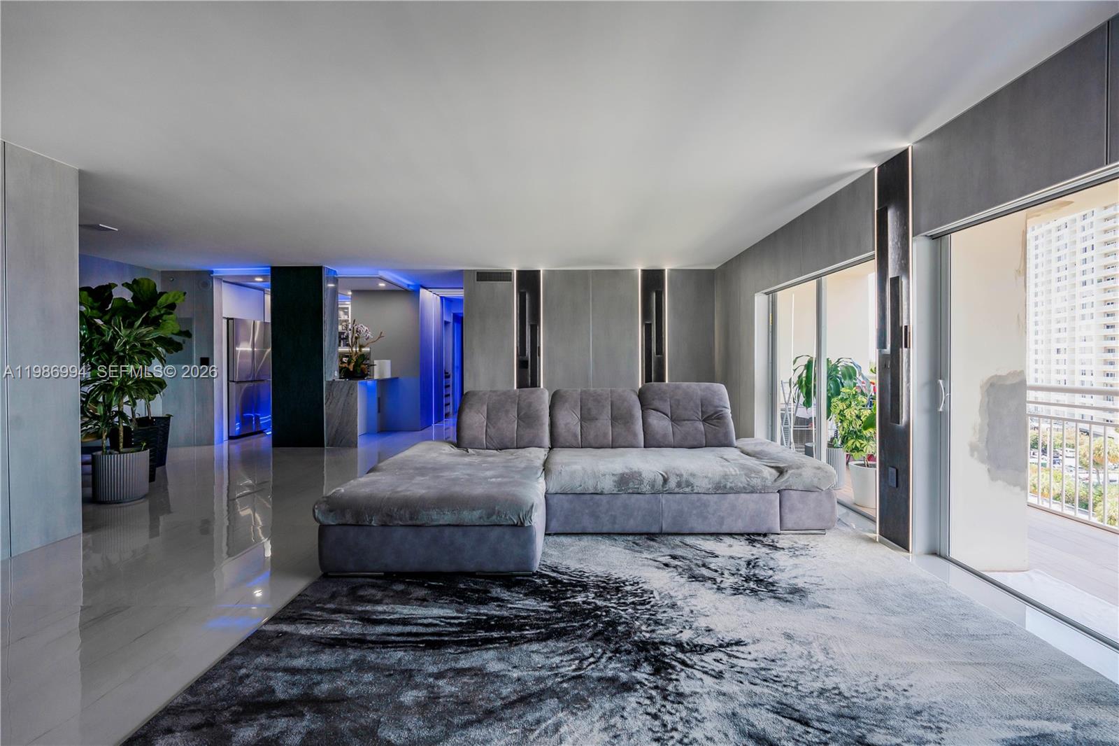 400 SE Kings Point Drive 82223, Sunny Isles Beach, FL 33160, Sunny Isles Beach
