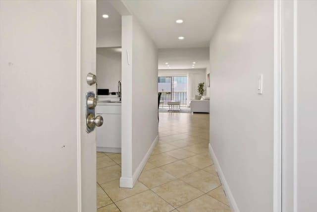 16750 NE 10th Avenue 312, North Miami Beach, FL 33162