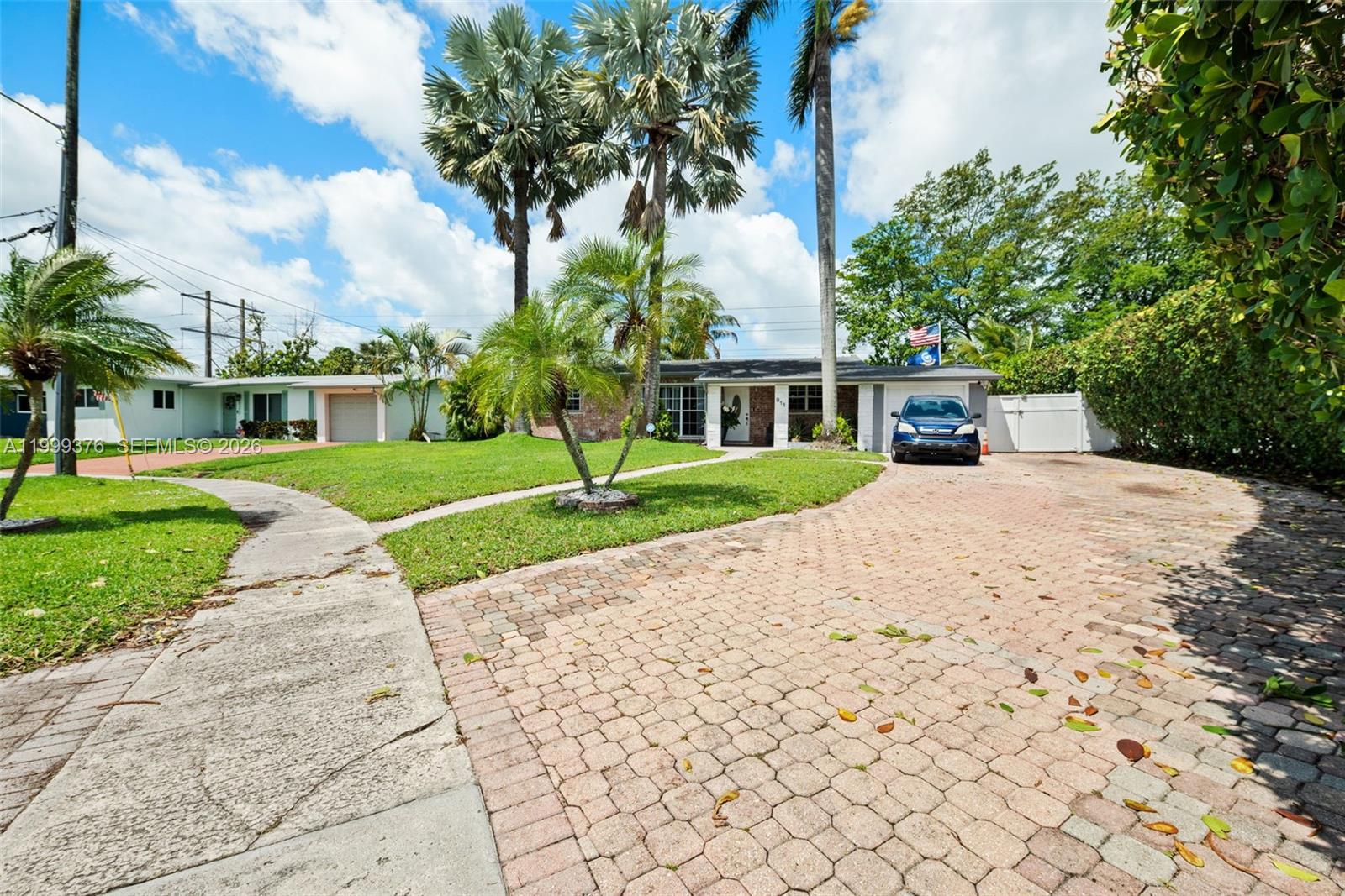 911 SW 51st Avenue, Plantation, FL 33317, Plantation