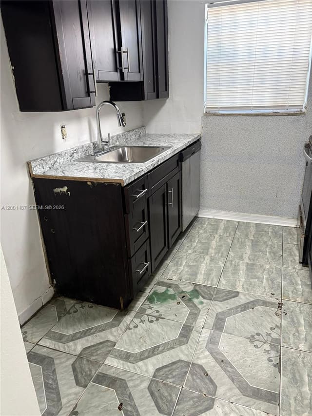 270 NE 142nd Street 14A, Miami, FL 33161