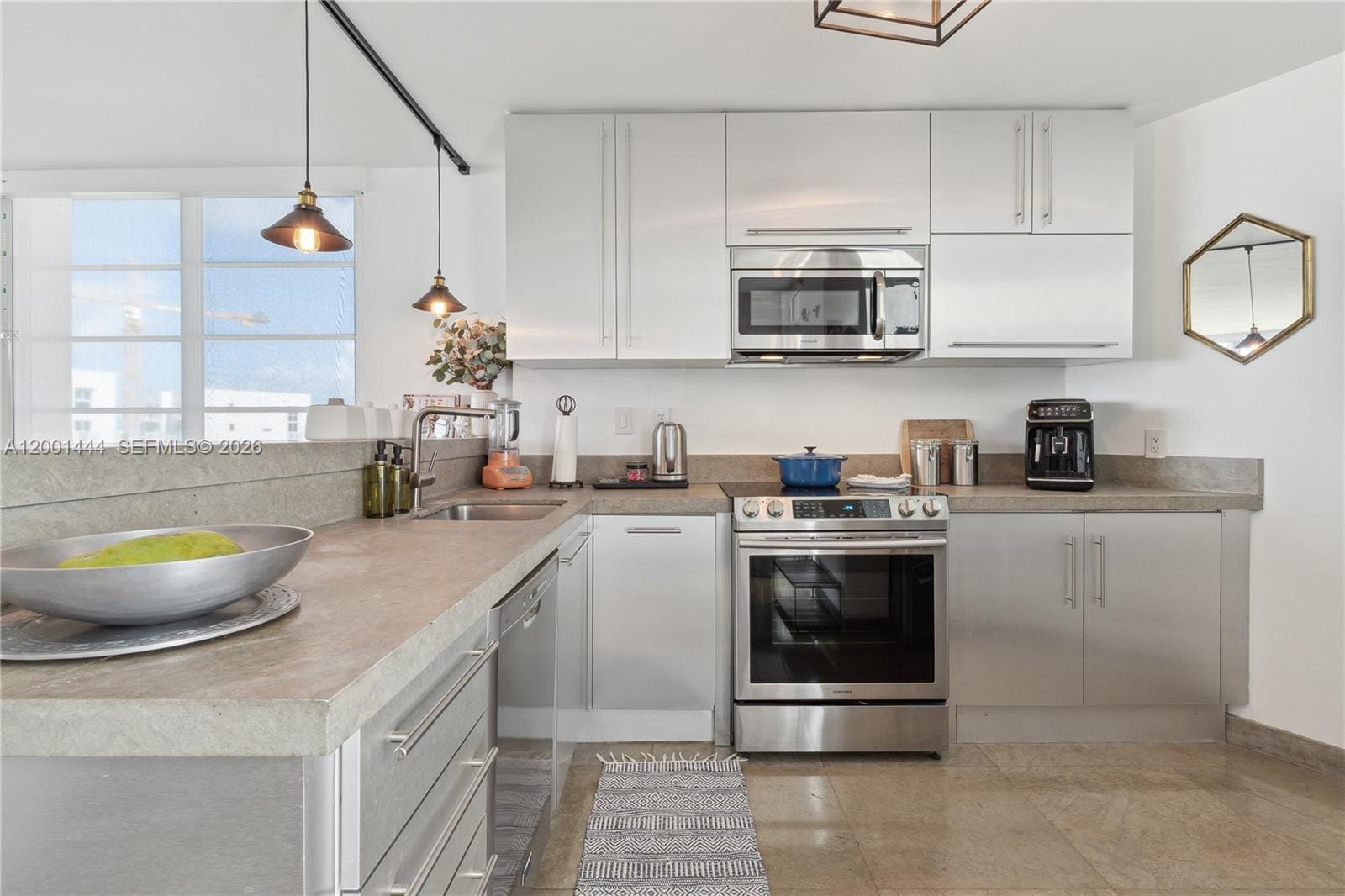 1670 Lincoln Court PH-E, Miami Beach, FL 33139 photo 9