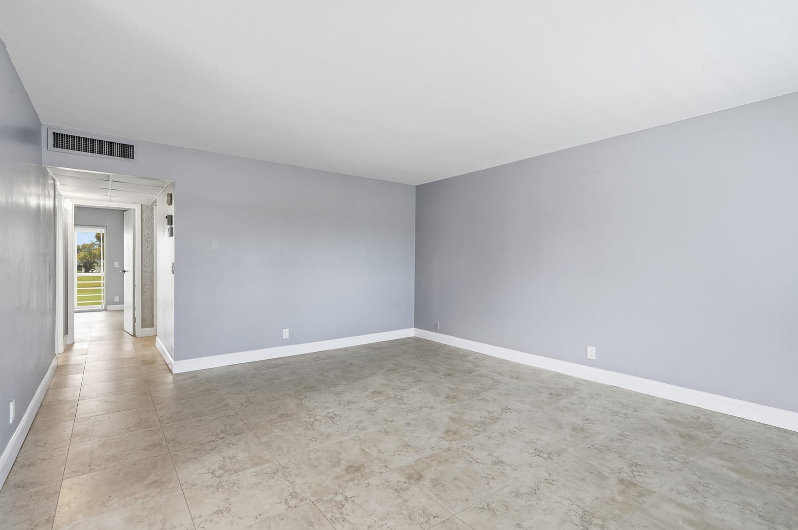 373 Tuscany G — photo 4