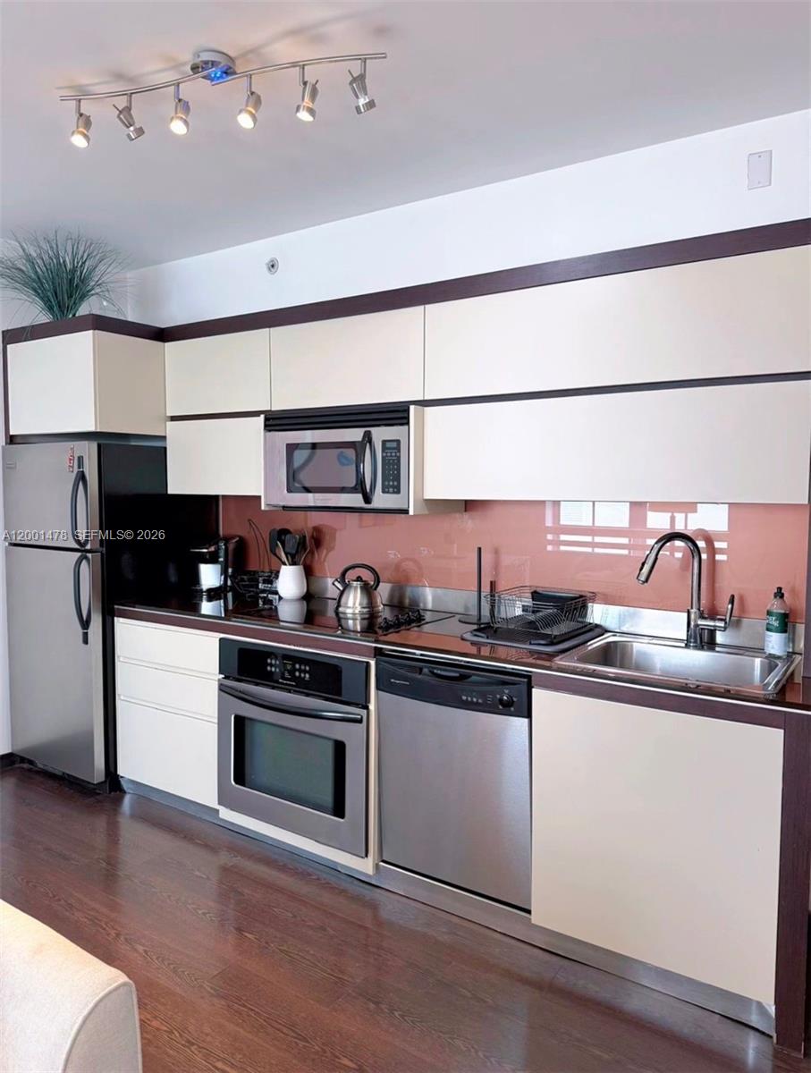 435 21st Street 204, Miami Beach, FL 33139, Miami Beach