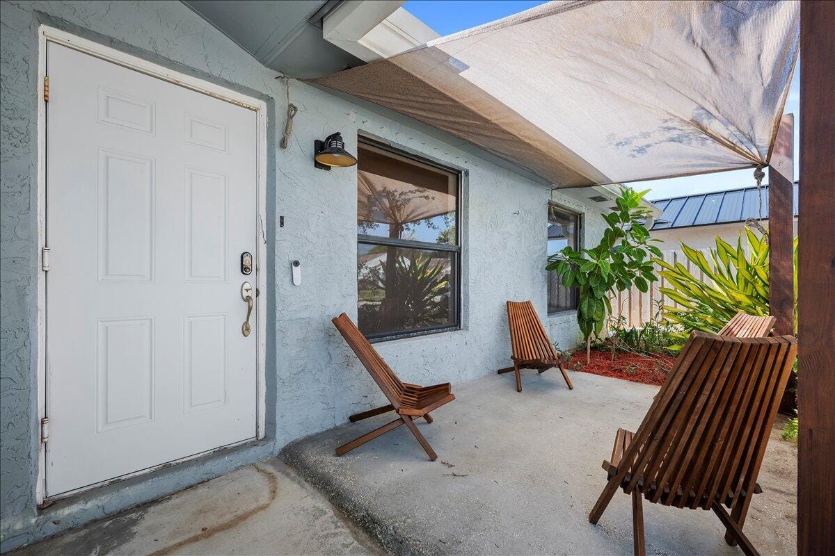 5962 SE Wilsie Drive, Stuart, FL 34997 photo 2