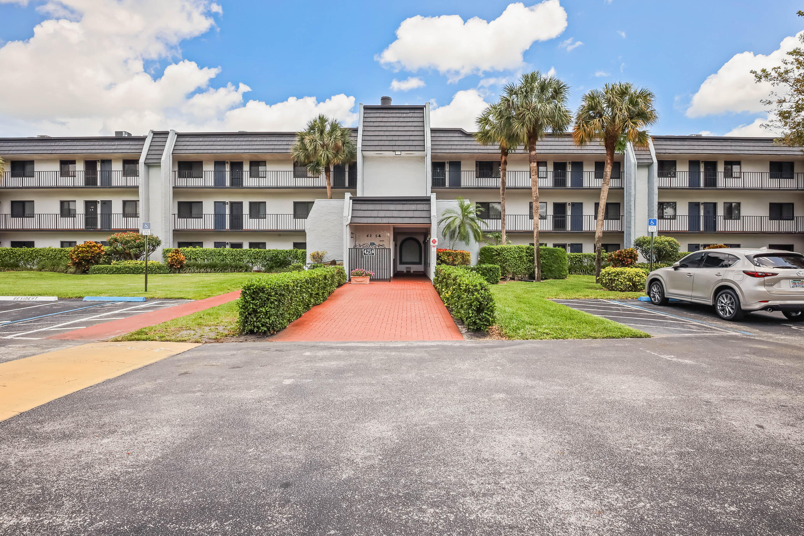 4254 Deste Court 208, Lake Worth, FL 33467, Lake Worth
